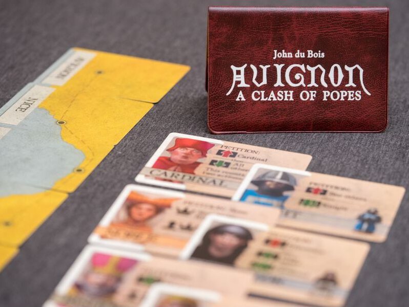 Jeudice - Matagot - A Clash Of Popes - Gamme Micro Game - Top Vacances 2022