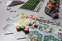 jeudice_alley_cat_games_super_meeple_dice_hospital_2
