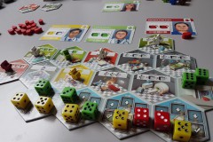 jeudice_alley_cat_games_super_meeple_dice_hospital_5