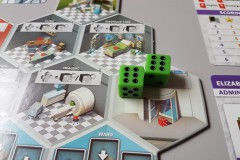 jeudice_alley_cat_games_super_meeple_dice_hospital_6